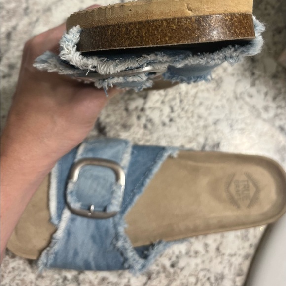 Thick strap with buckle accent denim Medium Width Sandal Open Toe Fabric - Picture 8 of 8